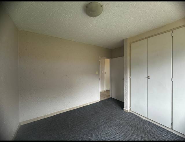 2 BEDROOM APARTMENT TO LET IN KENLEAF